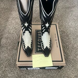 Tecovas Black and White Heeled Boots with Star Design. New in box